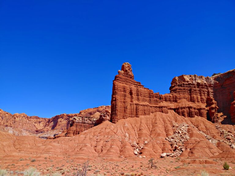 10 of The Best Hikes in Capitol Reef National Park For Families