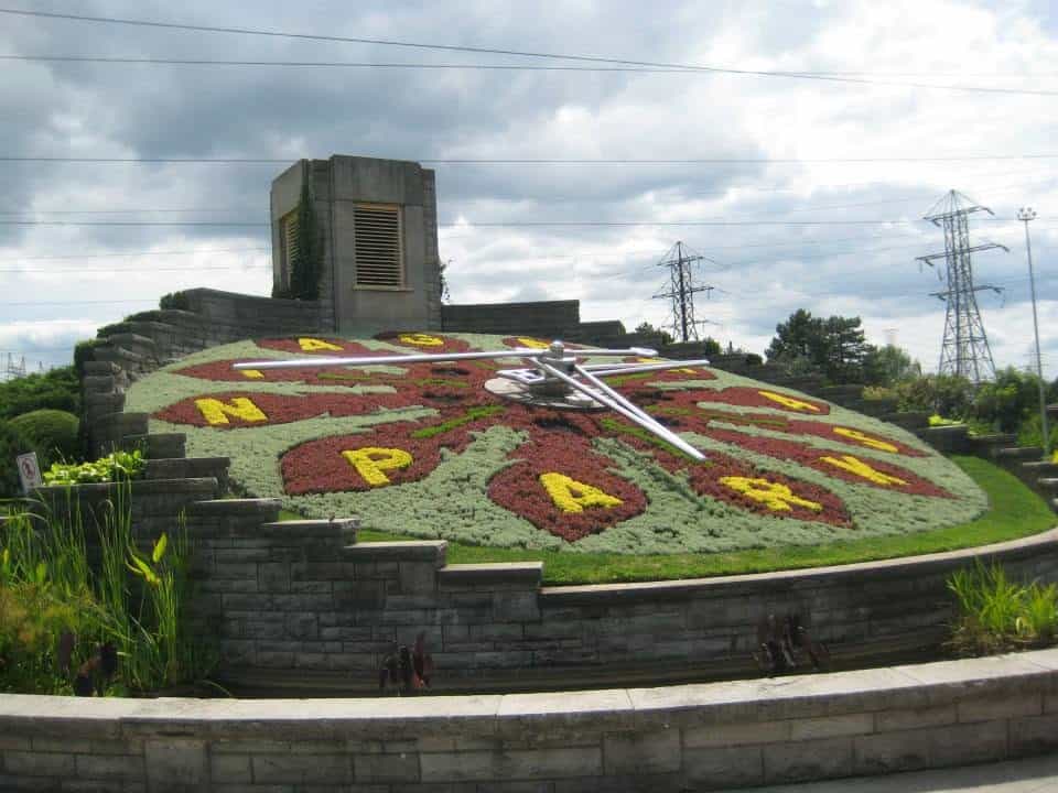 The Niagara Parks Floral Clock displays a colorful flower-filled face with working hands and seasonal plant designs.